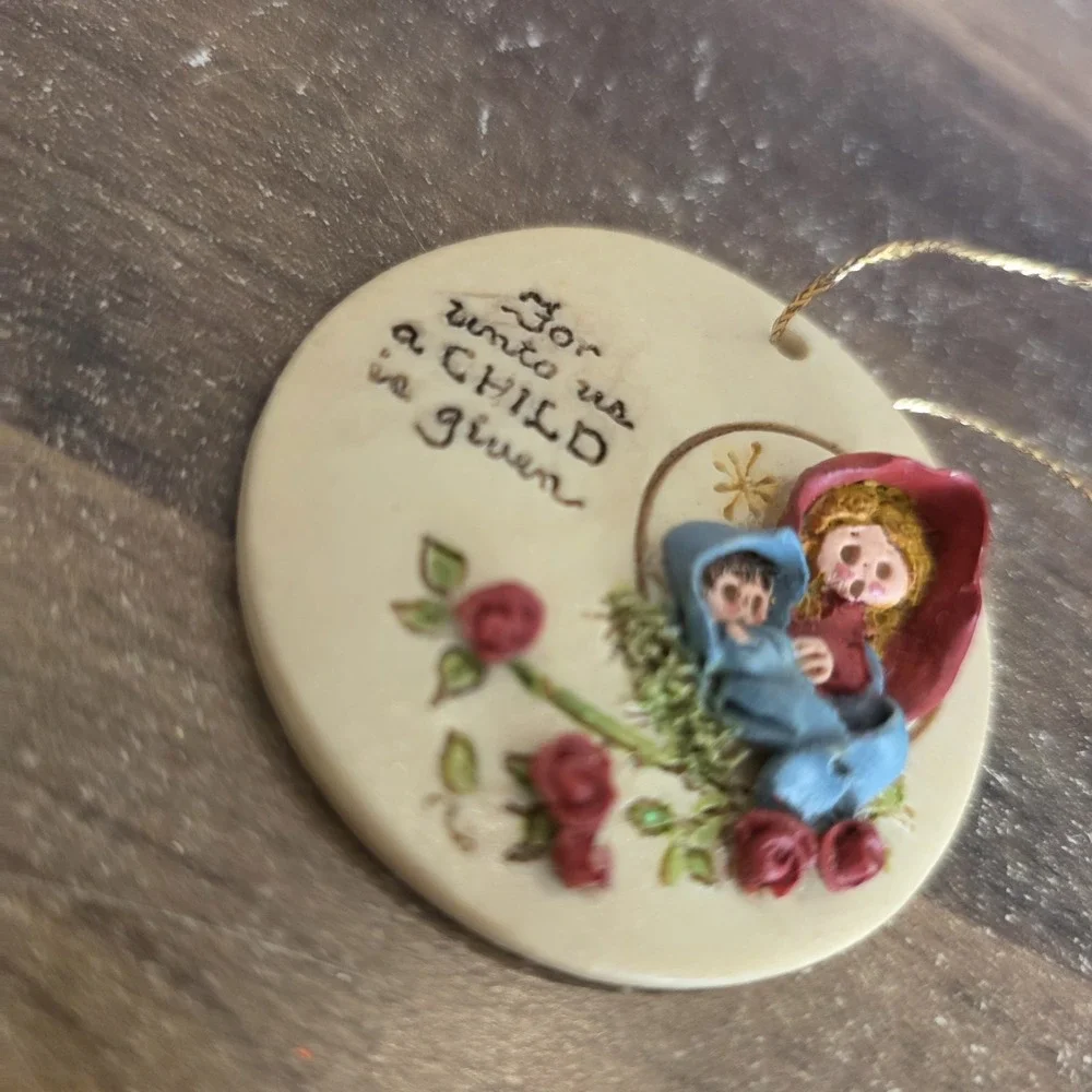 LaBerge Christmas Tree Ornament Decoration Dimensional Round Baby Jesus Vintage‎